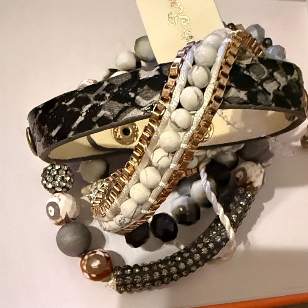 NWT Ashlyn & Rose Multi-Color Mixed Bead Bracelet Set - Picture 8 of 8